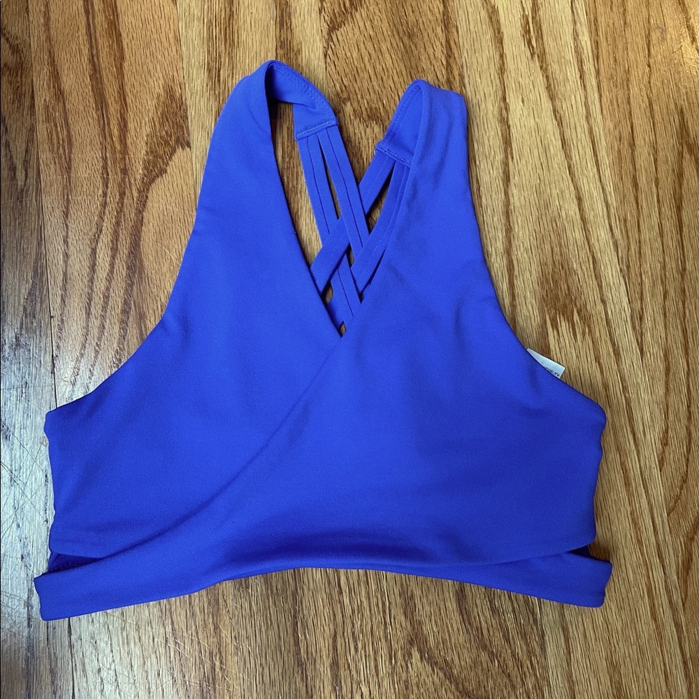 Fabletics crisscross Sports bra size XXS purple